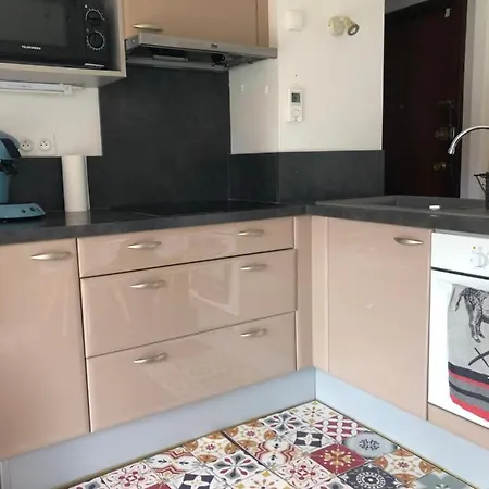Apartment Cosy, En Rez De Chaussee, En Plein Centre De Les Bains